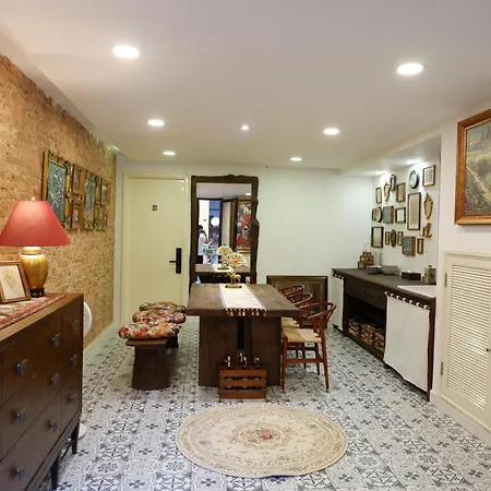 The Rustic Home - Nguyen Can